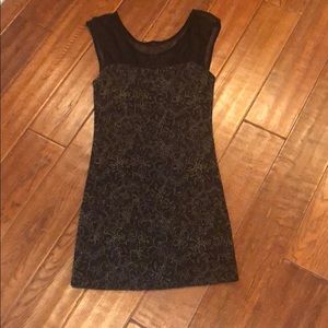 Sleeveless embellished Shell dress